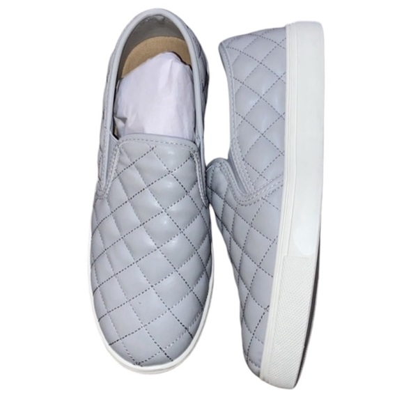 DREAM PAIRS Slip-on Sneakers Size 5.5 Gray New - Picture 3 of 10